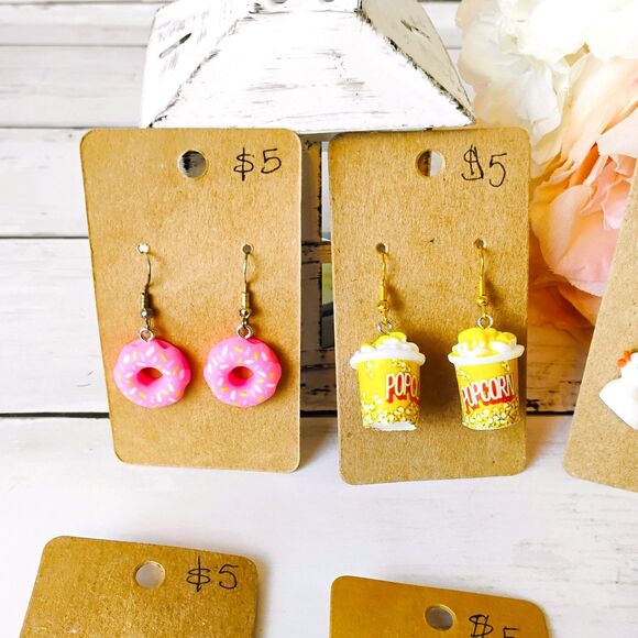 NEW 12 Novelty Earrings Lot Skulls, Toast, Duckies, Trolls, Tea Funky 3D FUN - Picture 8 of 8